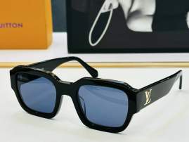 Picture of Louis Vuitton Sunglasses _SKUfw76015283fw